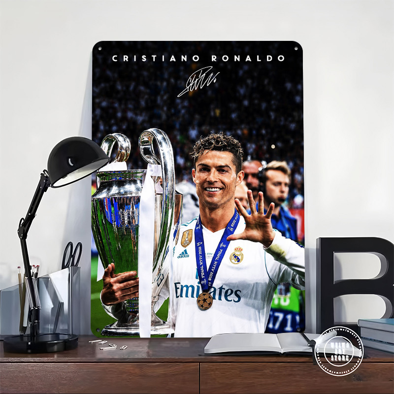 Cristiano Ronaldo With Champio - огляд і ціна Desk Setup Poster